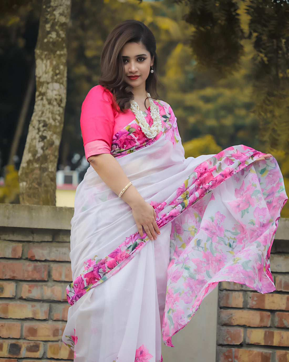 Heavy lilen saree